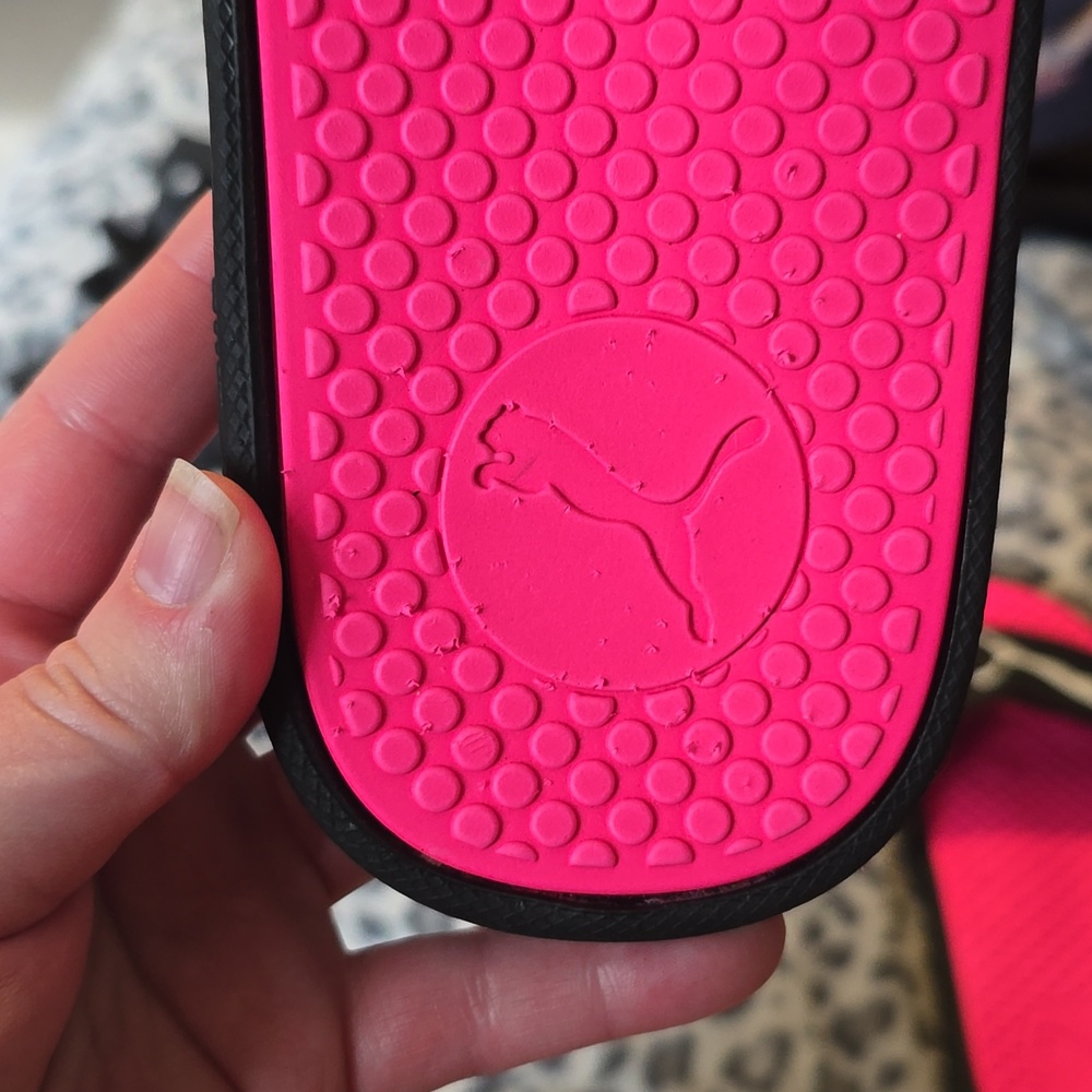Puma Slides - Picture 4 of 5